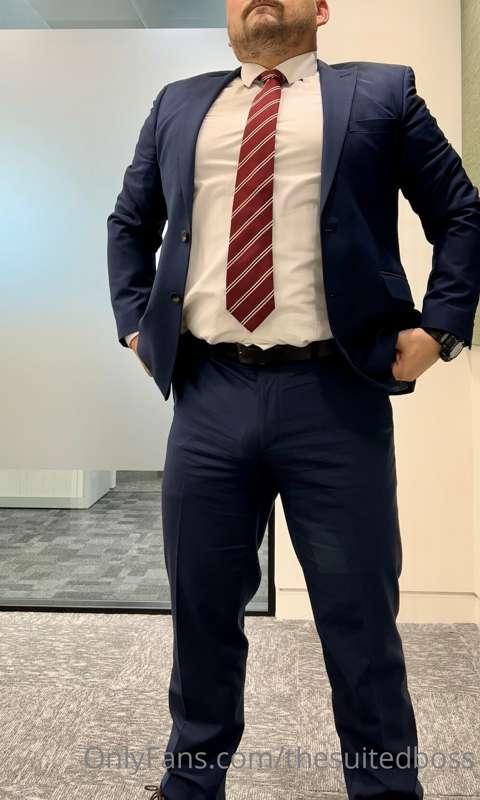thesuitedboss image #0