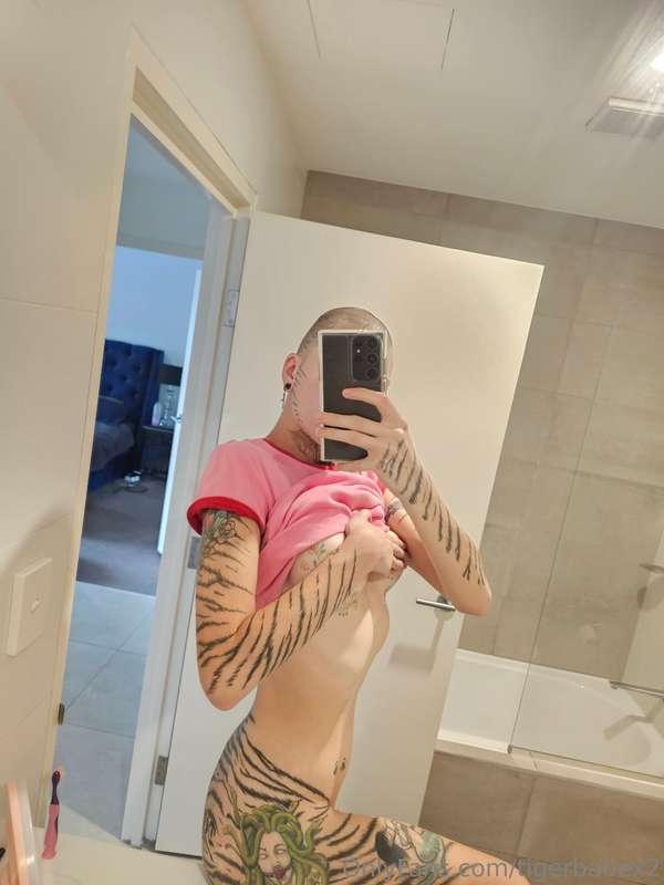 I just watched my own porn and now I'm horny x