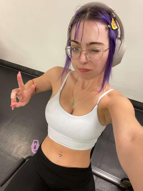 quickie in the gym? (;