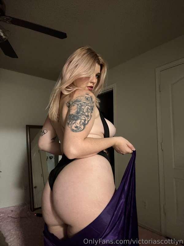Do you like playful dominance/submission in content?😈