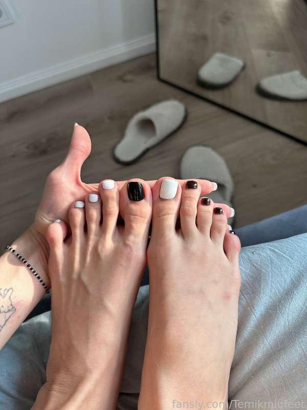 temikmiufeet image #2