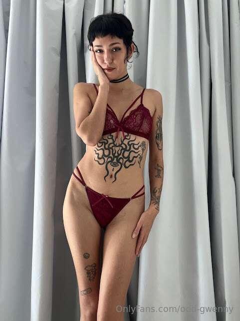 just me and my lace.. and maybe your thoughts 😏