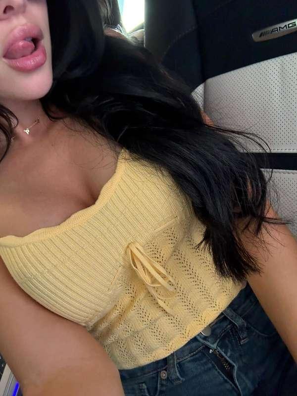 be careful, I bite when kissed too deep 😏