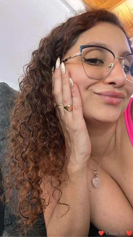 Love, do you want to see me suck the dildo for you? 🍆🥵