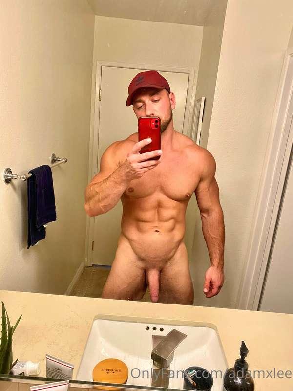 I just snuck into the bathroom at your work… I’m naked a sup..
