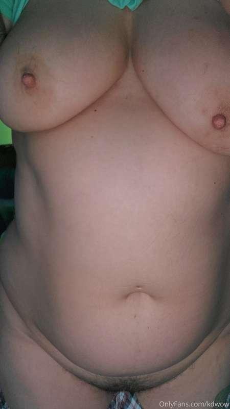 Hi here's boobs bush & belly