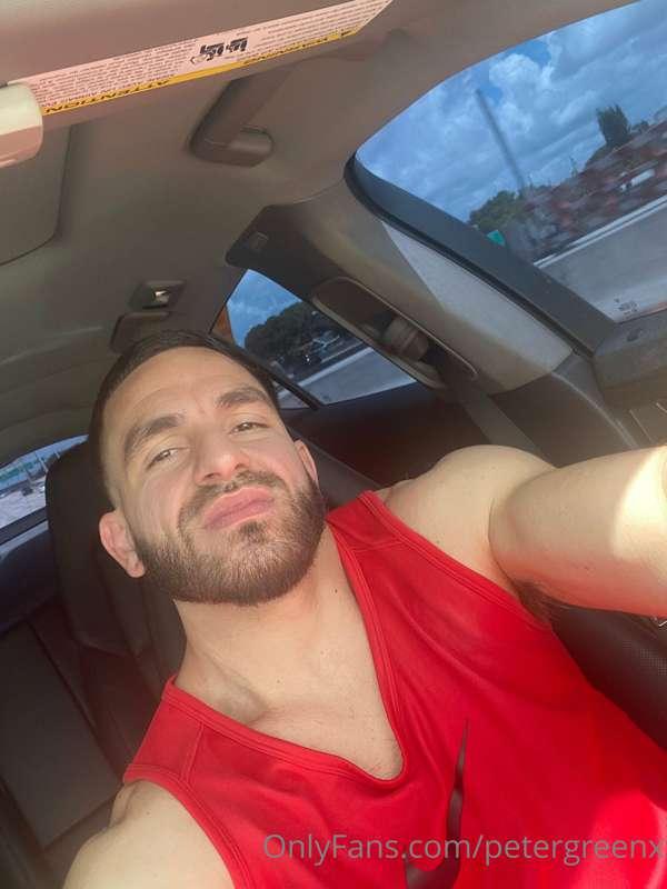 Gooooooodmorning guys, on the way to shoot  right now for te..