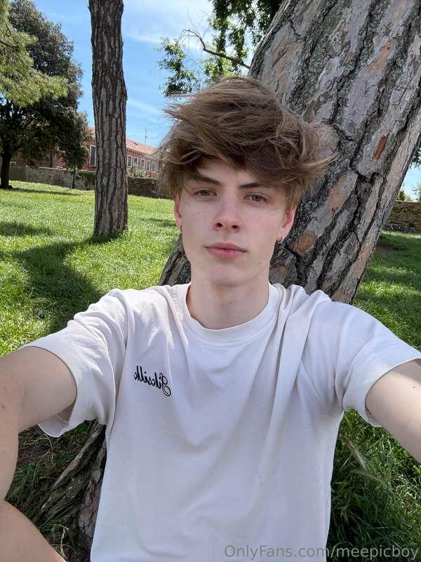 Have a good Saturday 🤗I have something for you, write me in ..