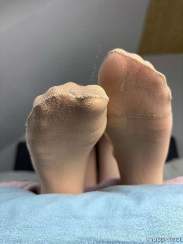 knuspi-feet image #0