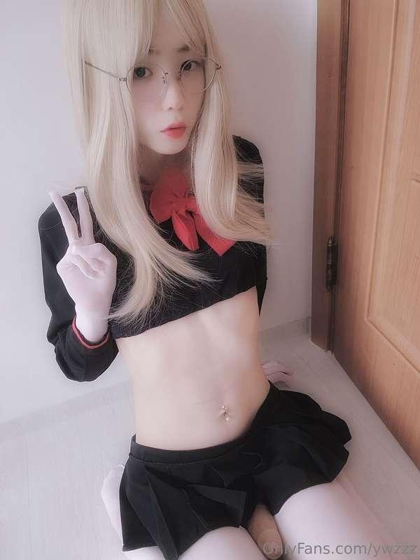 sissy cumdumb >.<