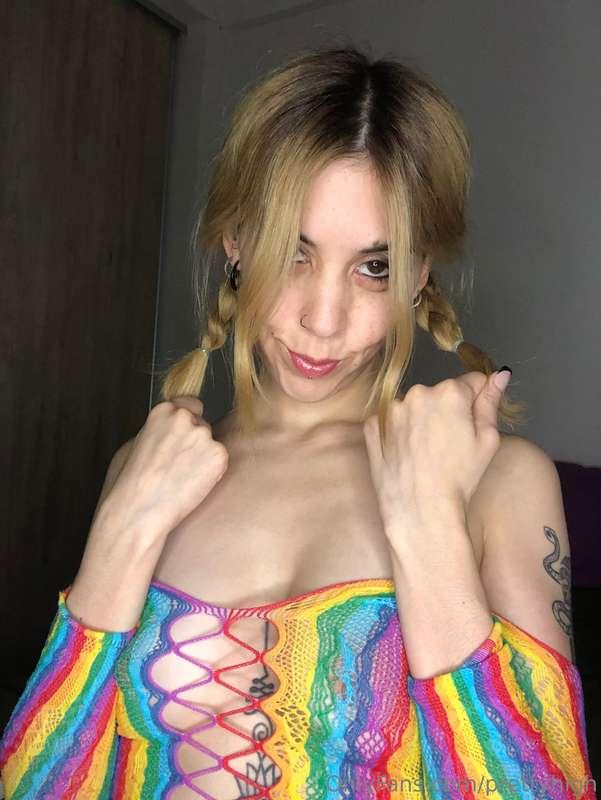 Come and join me in bed daddy ☺️