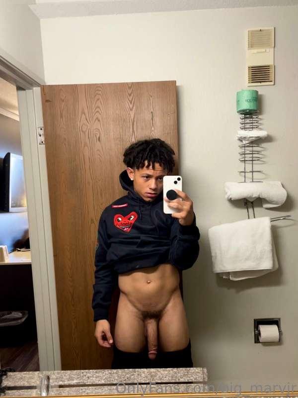 Morning nut😈