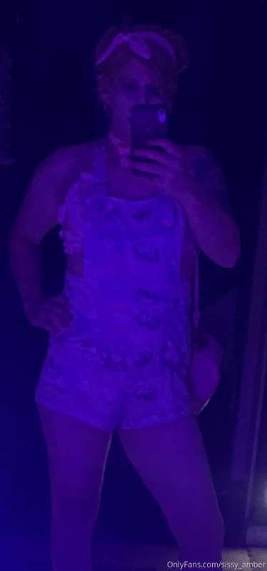 sissy_amber image #1
