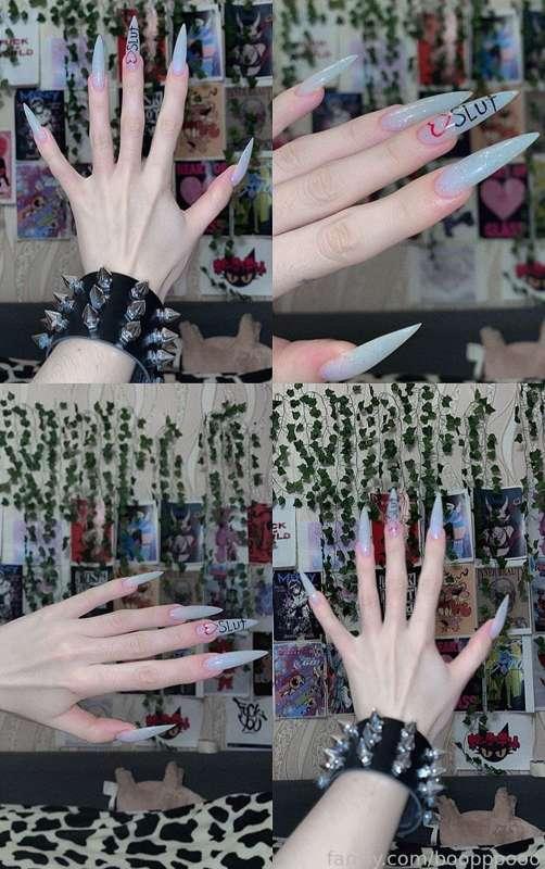 New nails &gt;&lt;


#nails #fingers #slut #egirl #longnails #alt #altgirl