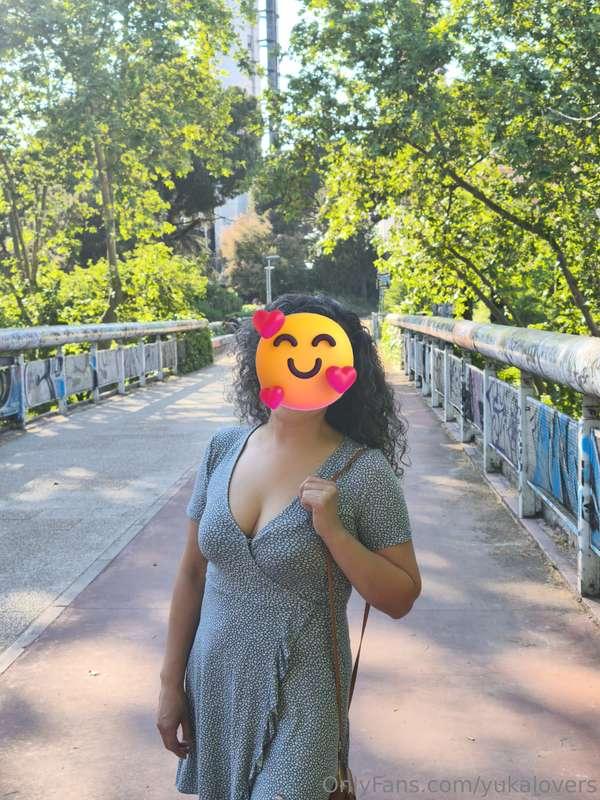 🚶With each step, I let my sensuality flow... 😊I portray myse..