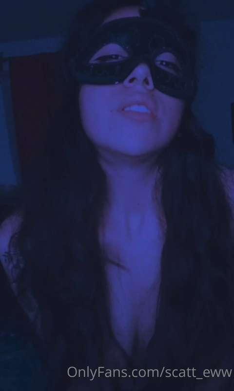 Happy Saturday 🖤  Do you want to touch yourself thinking of ..