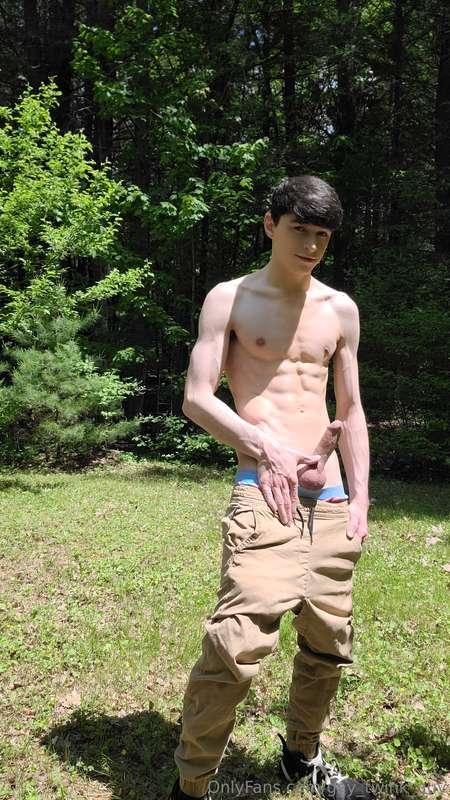 gay_twink_guy image #0