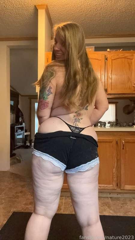 Tell me how hard you get when I tease you 😍

#fyp #naturedani #whaletail #shake #frontwedgie #pawg #bbw #natural #hairy #pussy 