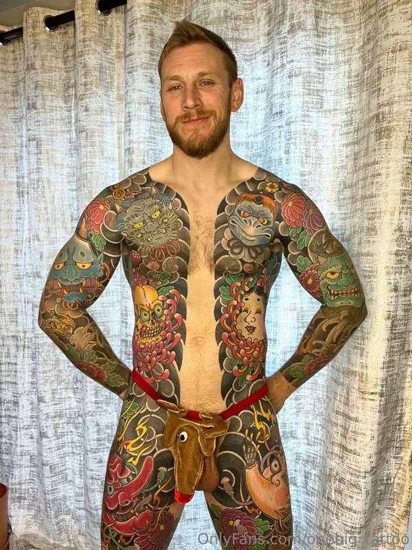 Think the in-laws will like my Christmas attire?