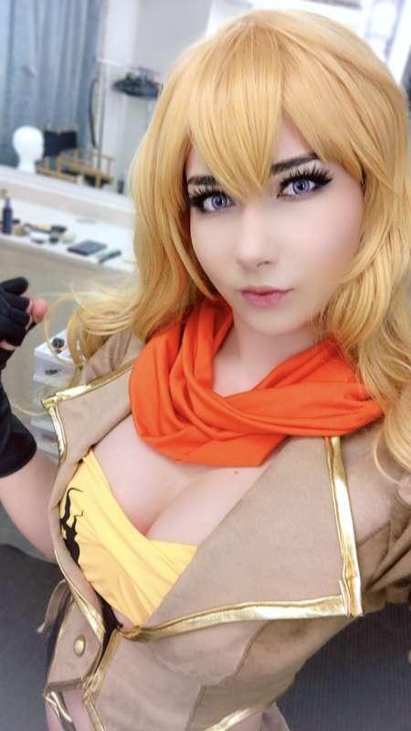 Yang Xiao Long BTS!! 
