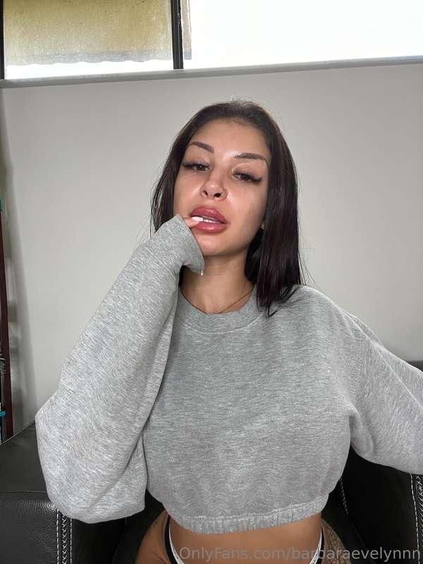 Hii💋 New Release tonight!! Your Christmas present 🎁 Check yo..