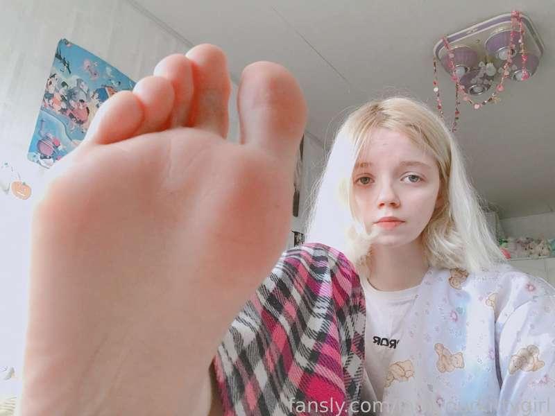 iamyourkittygirl image #3
