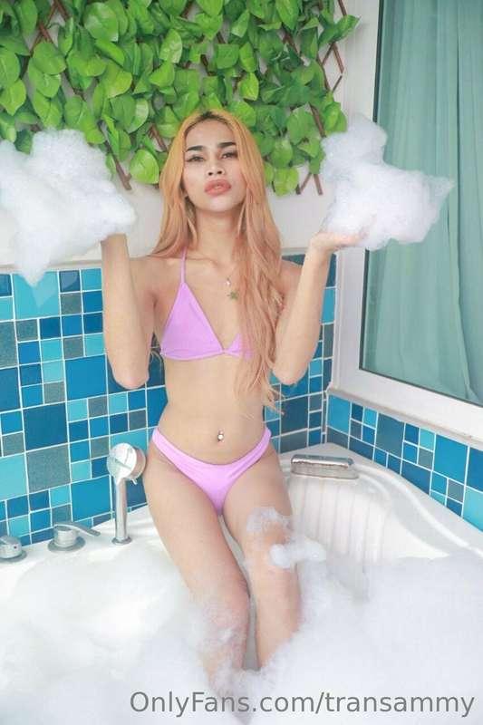 Bubble bath with me💕