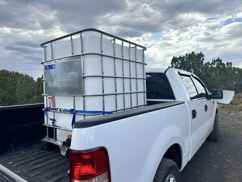 SCORE!!! New 330 gal single use food grade water storage!!! 
