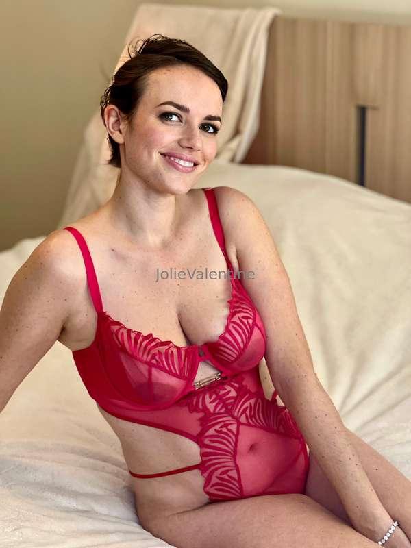 jolievalentine main image