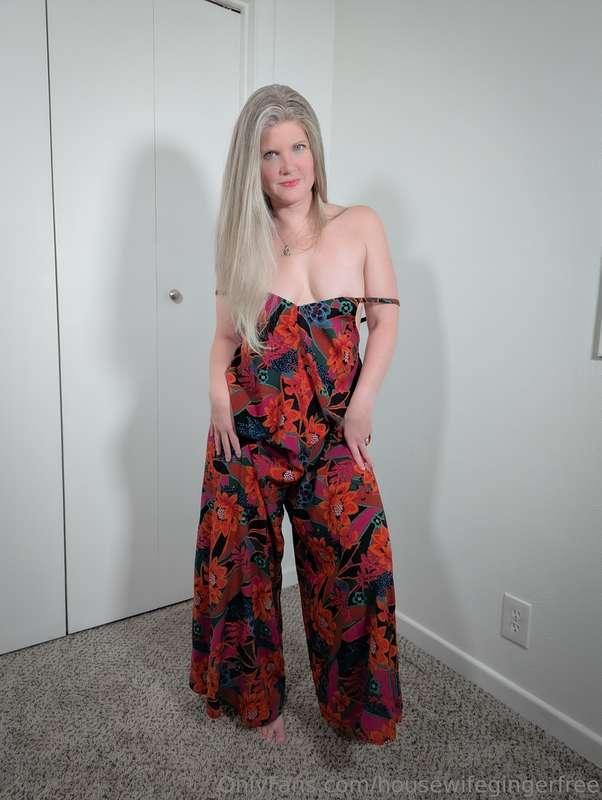 Floral on the outside, naughty underneath 🌸