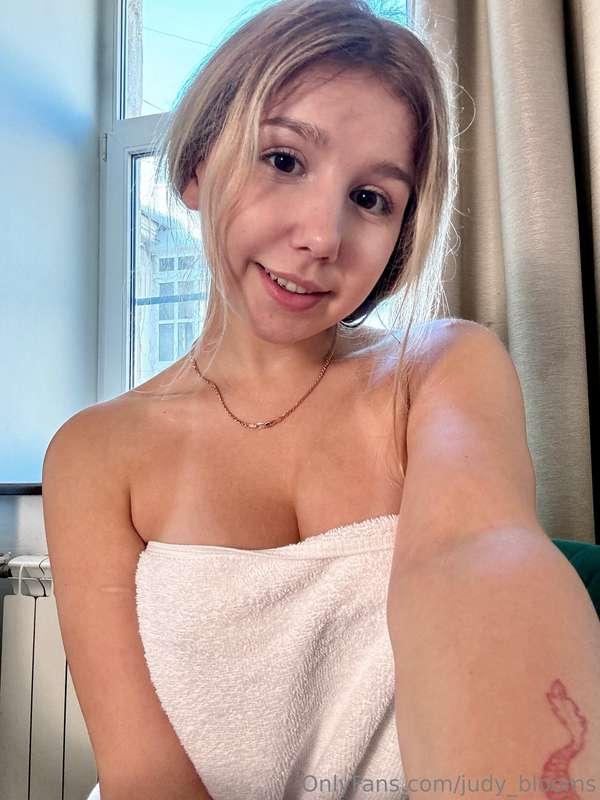 Are you gonna take a shower with me? 💦
