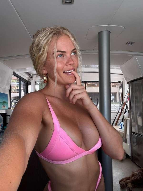 if you've been waiting for a good cheapie then check your dm..