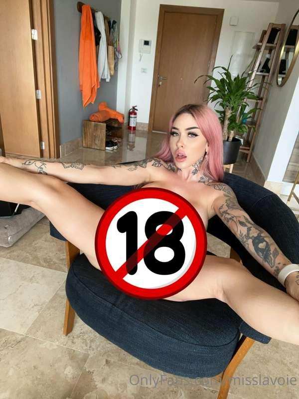 Subscribe here fast 👉🏻 www. jadelavoie.ca/show

I’ll do a sh..