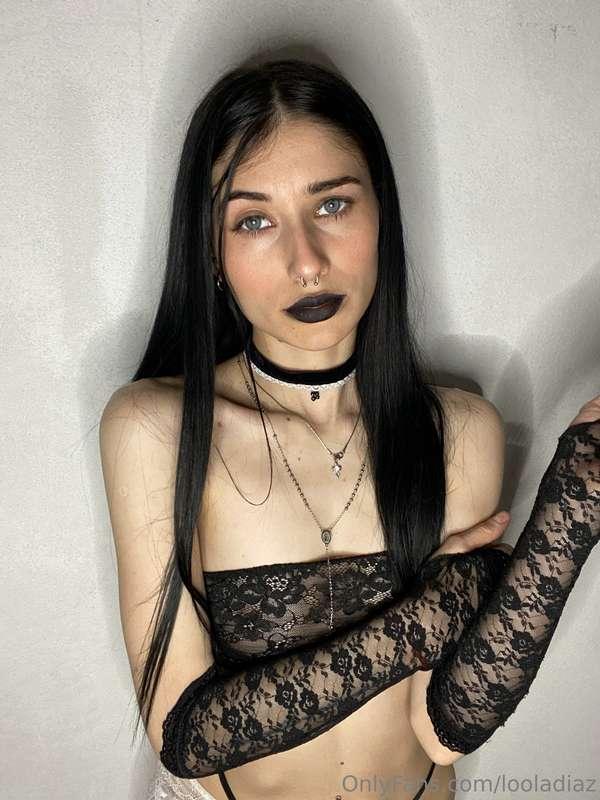 looladiaz image #1