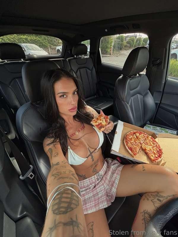 Pizza in one hand, your attention in the other. 😘🔥 White bik..