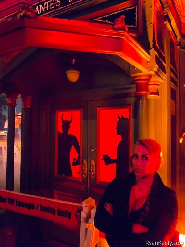 I'm on VIP list. 👺After Halloween **Horror Night** I showed ..