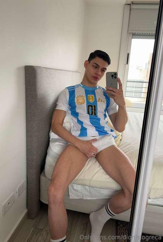 Go Go Argentina! 🇦🇷⚽️ Shall we play? 😏