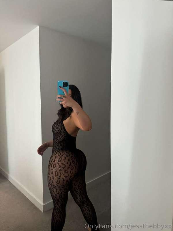 wanna misbehave with me?🤪
