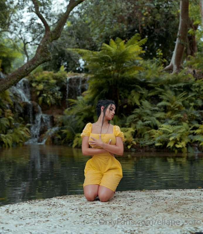 Cum with me baby, I'll give you a taste of paradise 🥥👅