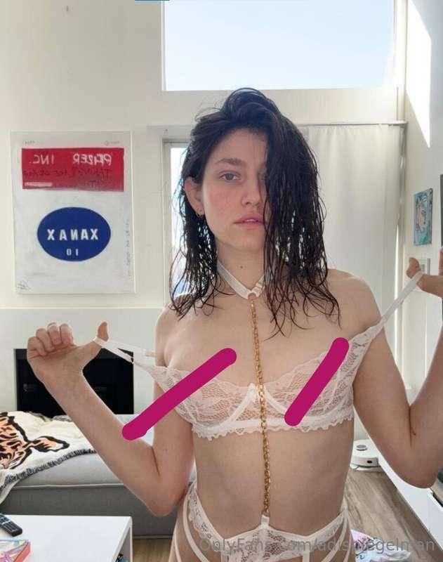Say hi and ill show you ;)