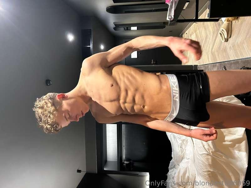 HORNY 24/7😈🥵