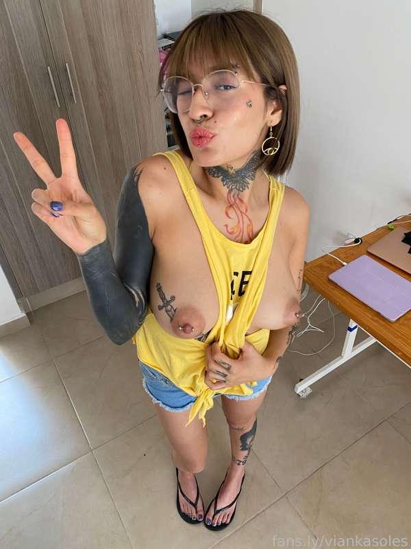 viankasoles image #7