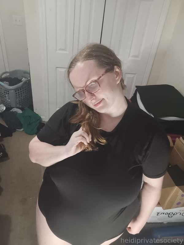 I can even make a simple t shirt sexy