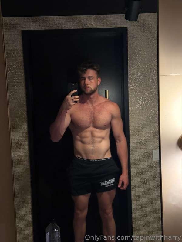 You know where to find me to get the rest off 😏 @harryjowsey