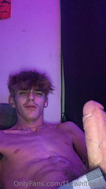 f1ywhiteguy image #0