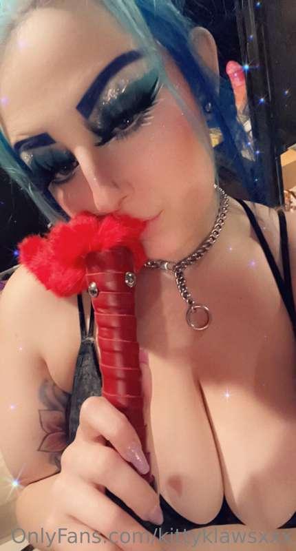Who wants to play? 😉😈🤤