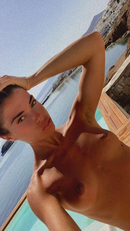 Nude by the pool in Naxos