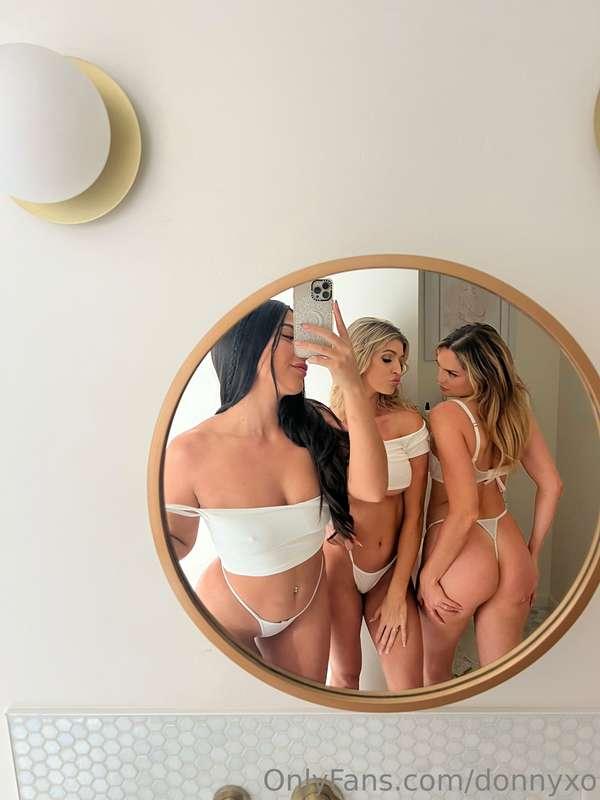 2 blondes and a brunette go into a shower… bundle dropping T..