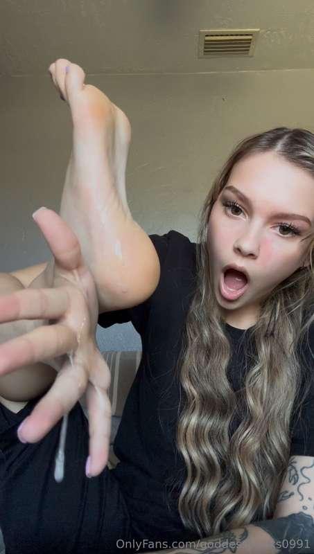 Super wet…sloppy…sexy self worship I DONT WANT YOU MISS 😈🥵🔥