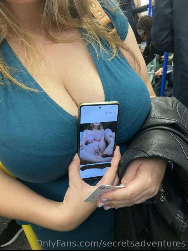 Throwback to the time I met a reddit fan on the tube 🤭 I'm a..